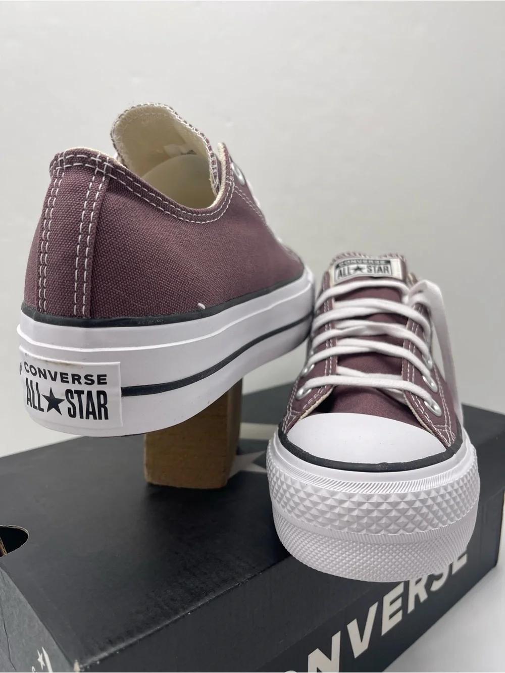 Converse A10647F CTAS LIFT OX TRAIL MIXED/NATURAL IVORY Platform Sneakers Plum